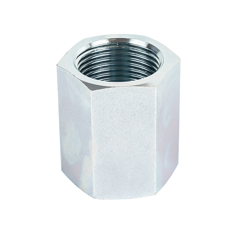 Vannak-e kockázatok az öregedés, a túlmelegedés vagy az adapter szerelvények károsodása a hosszú távú használat során?